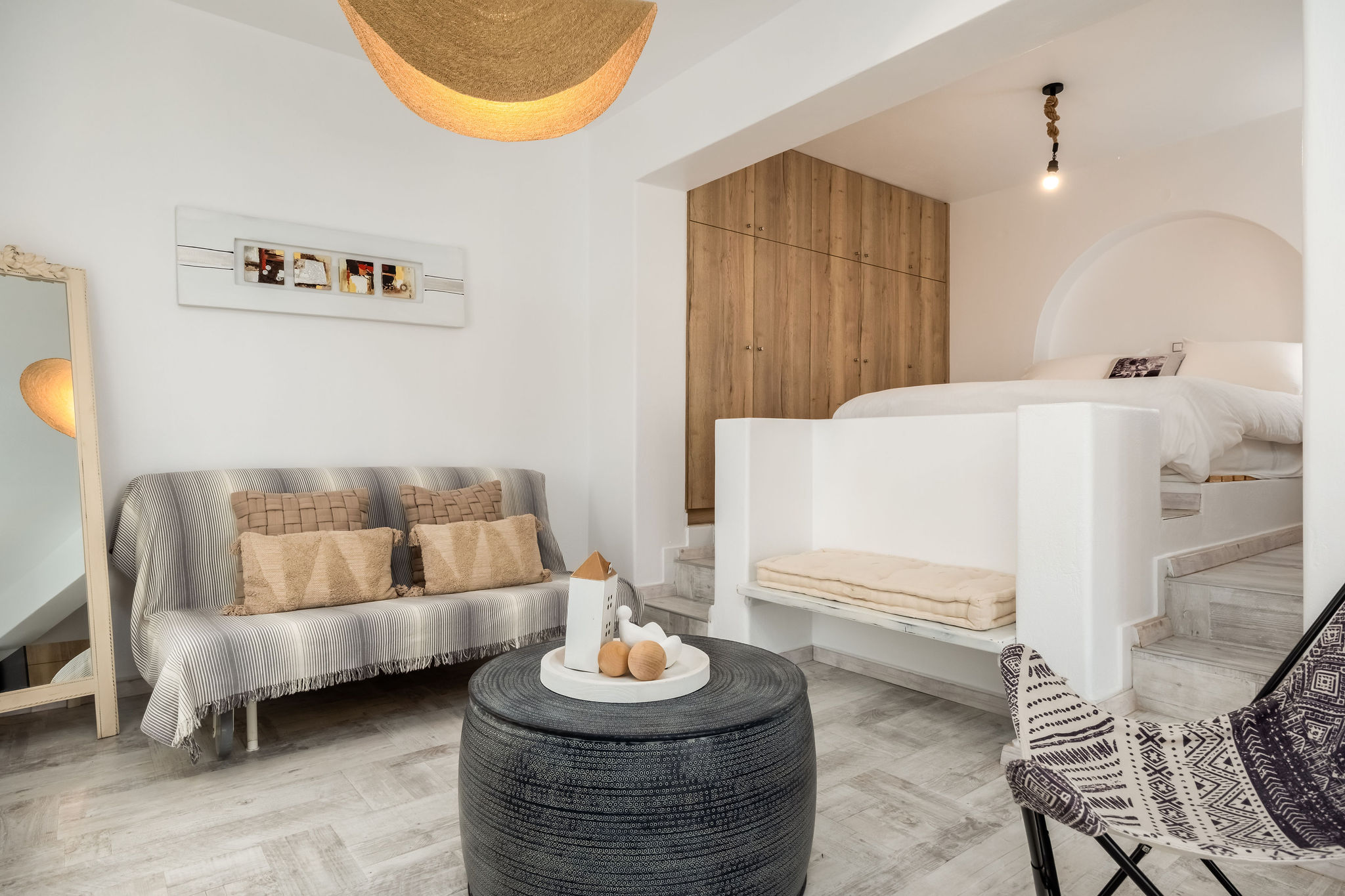 azzurro bianco suite in Paros greece