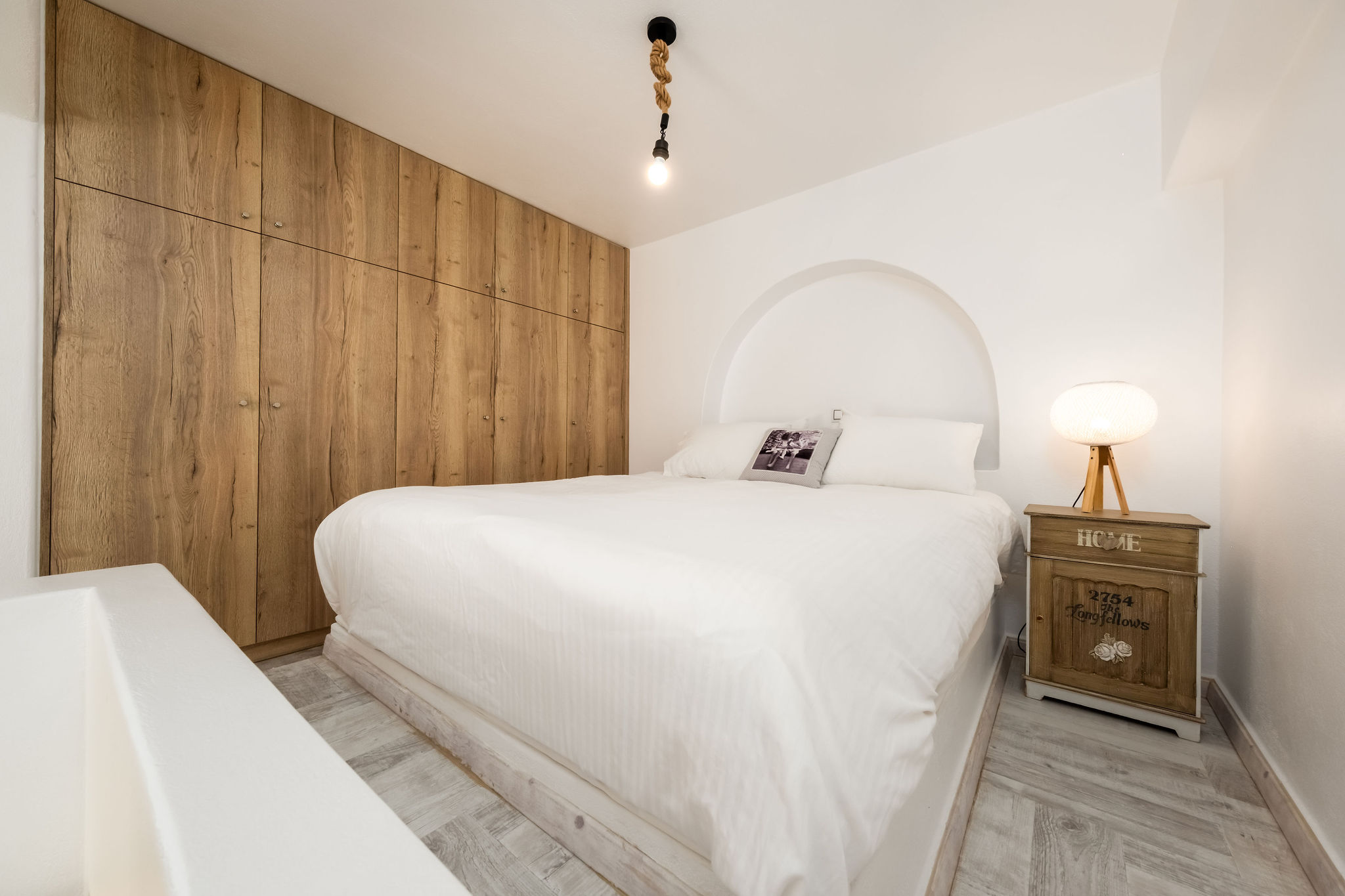 azzurro bianco suite in Paros greece